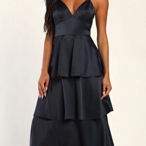 Lulu's Navy Blue Satin Tiered Gown - size XL
